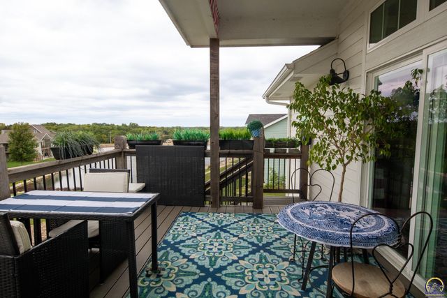 2701 Twin Lakes Dr, Emporia, KS 66801