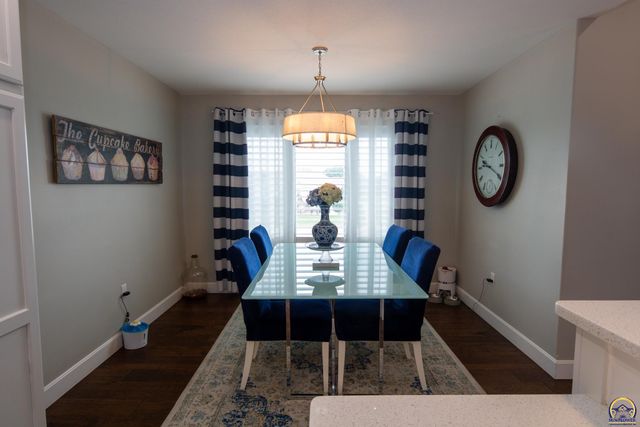 2701 Twin Lakes Dr, Emporia, KS 66801