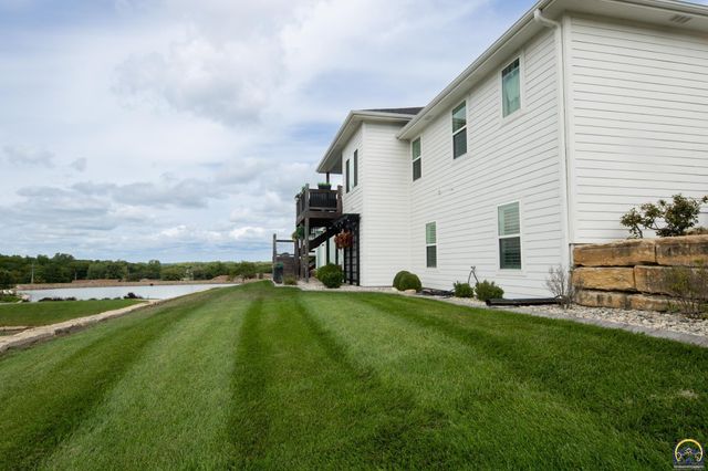 2701 Twin Lakes Dr, Emporia, KS 66801