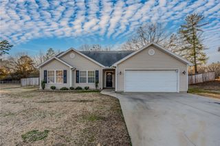 100 Stevens Court, Williamston, SC 29697
