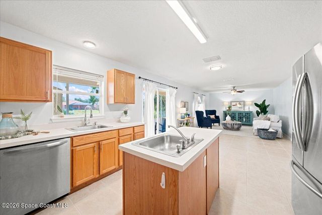 2041 Brookshire Circle, Melbourne, FL 32904