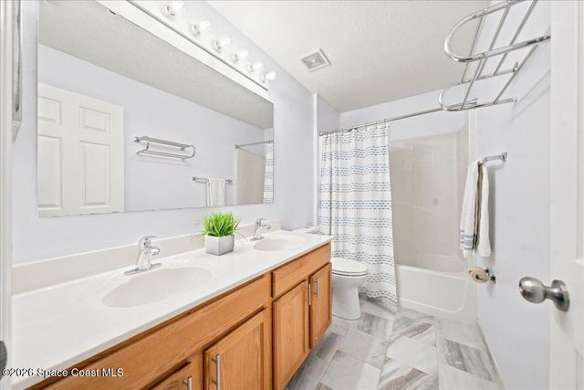 2041 Brookshire Circle, Melbourne, FL 32904