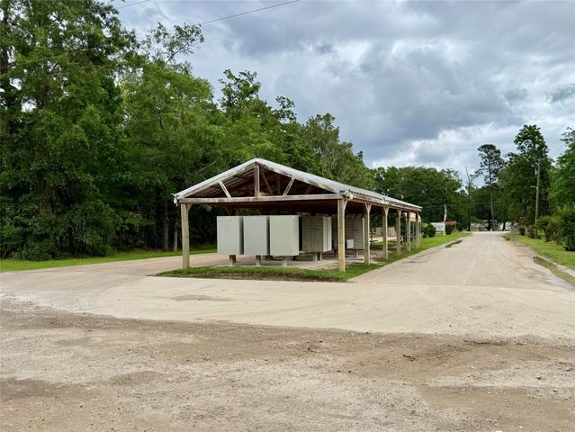 151 Moonlite Drive, Livingston, TX 77351