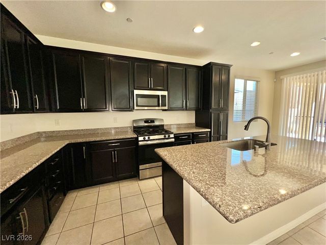 365 Badinerie Street, Henderson, NV 89011