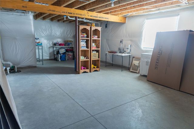 2925 Indigo Lane, Pella, IA 50219