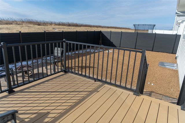 2925 Indigo Lane, Pella, IA 50219