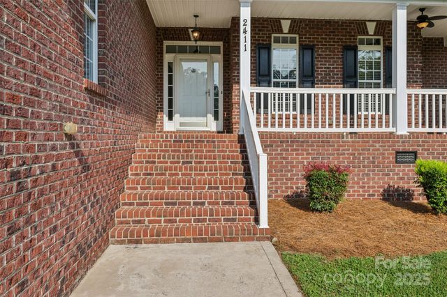 2411 Stoney Run Drive, Oakboro, NC 28129