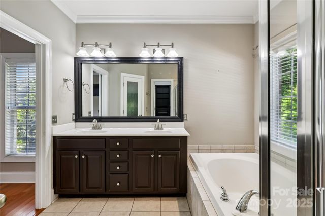 2411 Stoney Run Drive, Oakboro, NC 28129