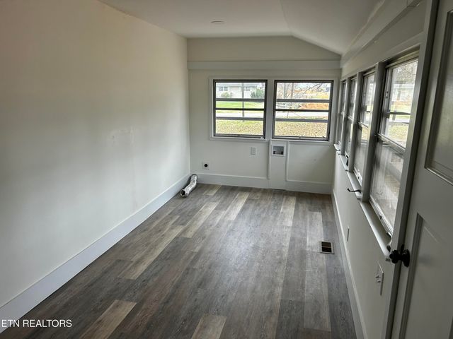 104 Helms Drive, Madisonville, TN 37354