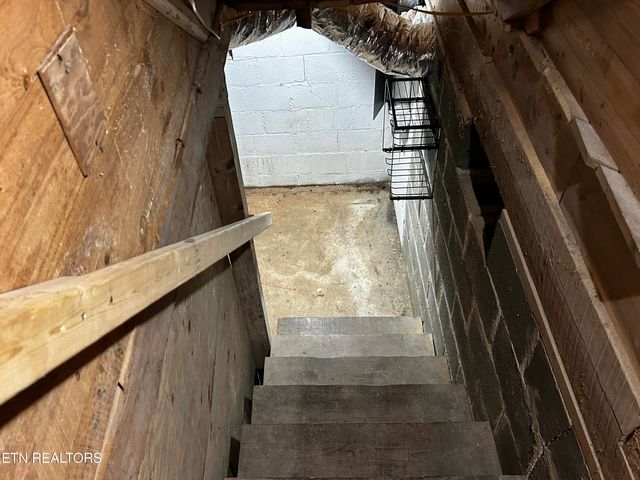 104 Helms Drive, Madisonville, TN 37354