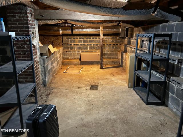 104 Helms Drive, Madisonville, TN 37354