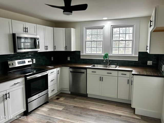 104 Helms Drive, Madisonville, TN 37354