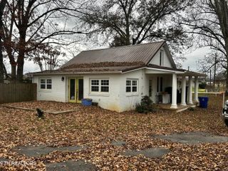 104 Helms Drive, Madisonville, TN 37354