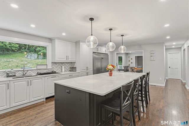 11 Hunt Lane, Weston, CT 06883