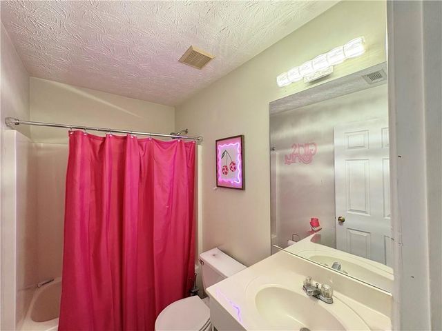 921 Tucker Lane, Loganville, GA 30052