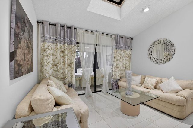 5782 Brook Bound Lane A, Boynton Beach, FL 33437