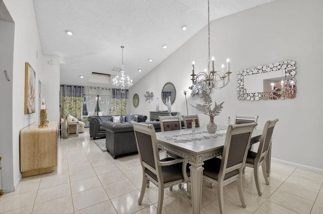 5782 Brook Bound Lane A, Boynton Beach, FL 33437