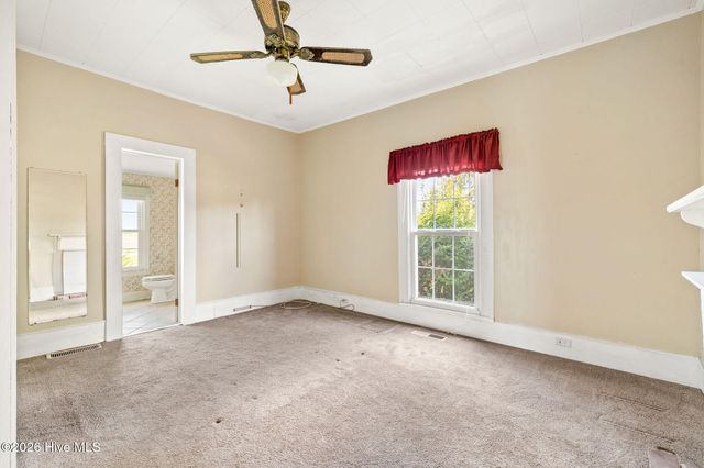 1352 Cornwallis Road, Rose Hill, NC 28458
