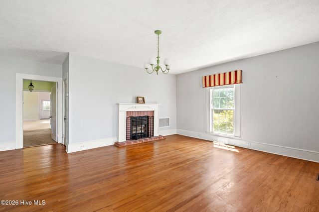 1352 Cornwallis Road, Rose Hill, NC 28458