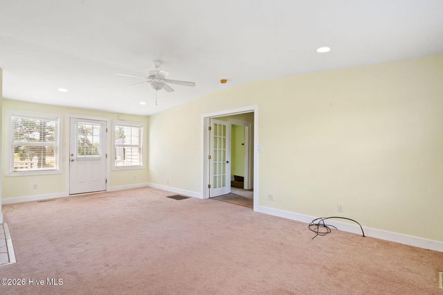 1352 Cornwallis Road, Rose Hill, NC 28458