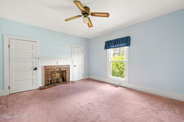 1352 Cornwallis Road, Rose Hill, NC 28458