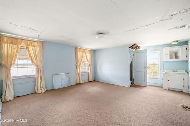 1352 Cornwallis Road, Rose Hill, NC 28458