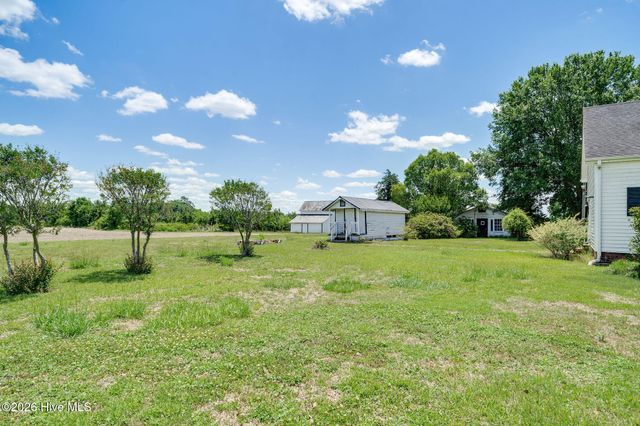1352 Cornwallis Road, Rose Hill, NC 28458