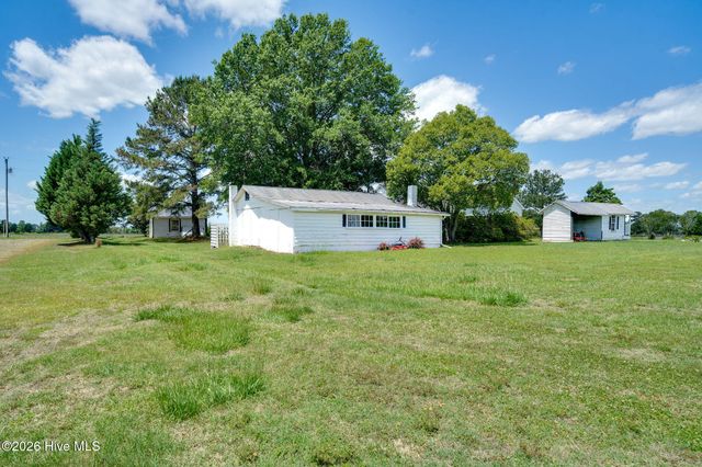 1352 Cornwallis Road, Rose Hill, NC 28458