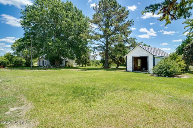 1352 Cornwallis Road, Rose Hill, NC 28458