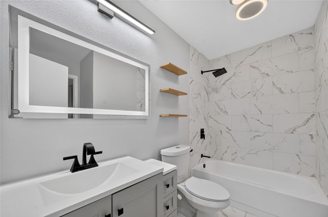 6646 E Lovers Lane 911, Dallas, TX 75214