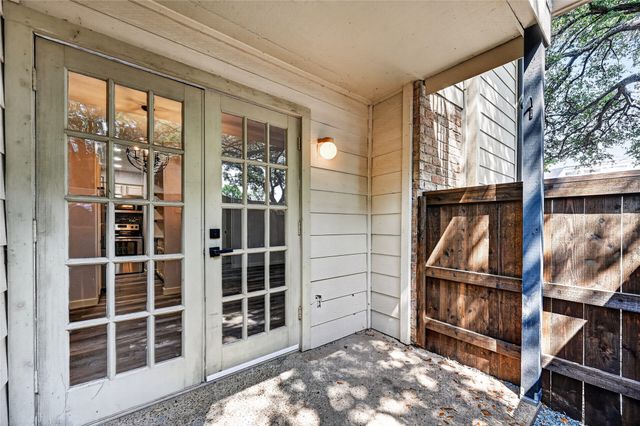 6646 E Lovers Lane 911, Dallas, TX 75214