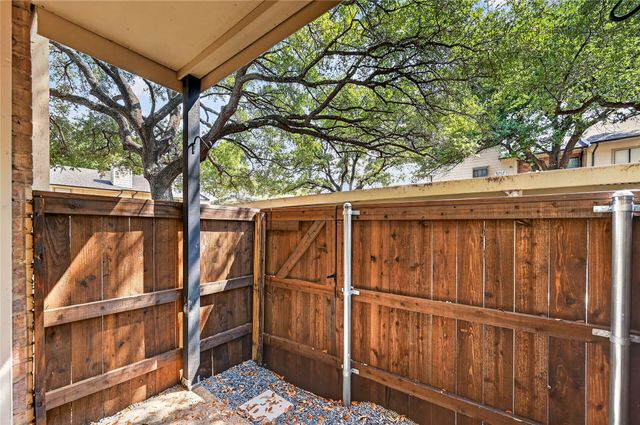 6646 E Lovers Lane 911, Dallas, TX 75214