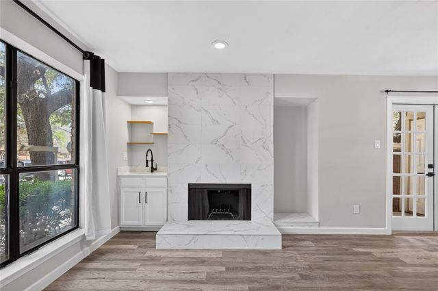 6646 E Lovers Lane 911, Dallas, TX 75214