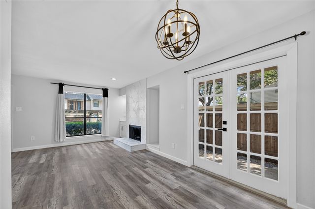 6646 E Lovers Lane 911, Dallas, TX 75214