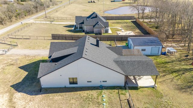 3557 County Road 4110, Campbell, TX 75422