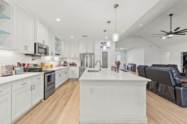 3557 County Road 4110, Campbell, TX 75422