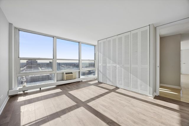 6730 S South Shore Drive 1604, Chicago, IL 60649