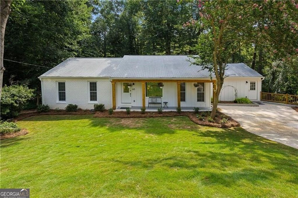 60 Willow Springs Lane, Roswell, GA 30075