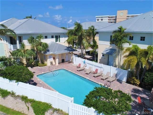 475 Ocean Ridge Way, Juno Beach, FL 33408
