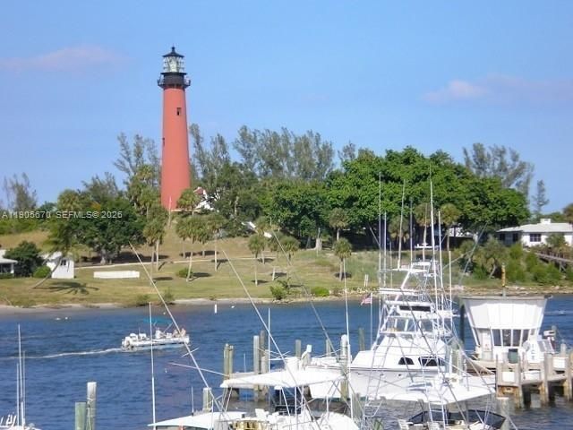 475 Ocean Ridge Way, Juno Beach, FL 33408