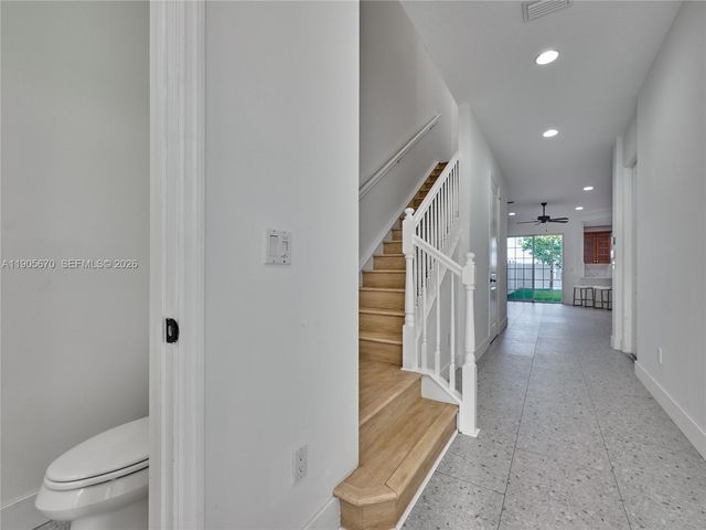 475 Ocean Ridge Way, Juno Beach, FL 33408