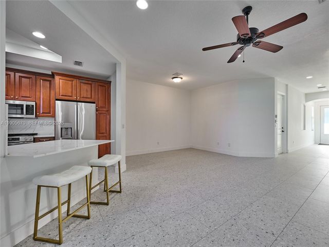 475 Ocean Ridge Way, Juno Beach, FL 33408