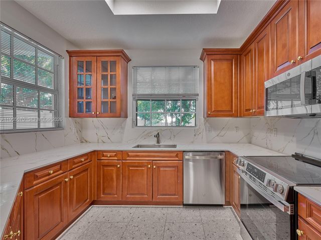 475 Ocean Ridge Way, Juno Beach, FL 33408