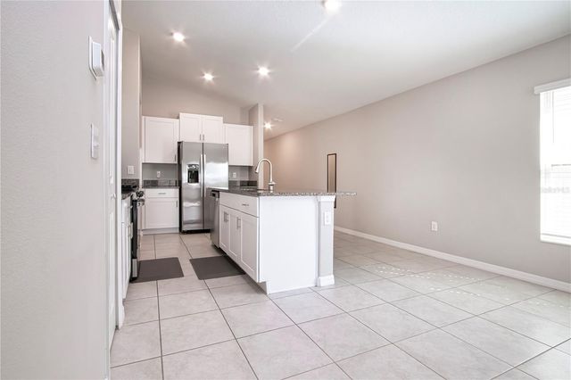 9437 LEMON DROP LOOP, Sun City Center, FL 33573