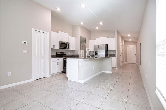 9437 LEMON DROP LOOP, Sun City Center, FL 33573