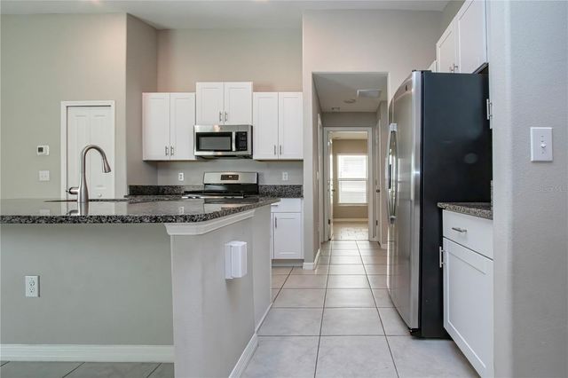 9437 LEMON DROP LOOP, Sun City Center, FL 33573