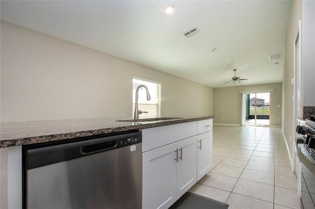 9437 LEMON DROP LOOP, Sun City Center, FL 33573