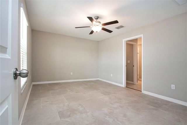 9437 LEMON DROP LOOP, Sun City Center, FL 33573