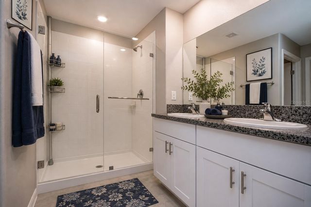 9437 LEMON DROP LOOP, Sun City Center, FL 33573
