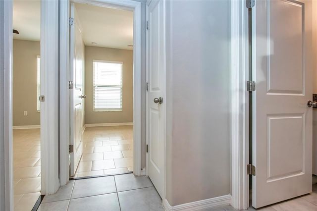9437 LEMON DROP LOOP, Sun City Center, FL 33573